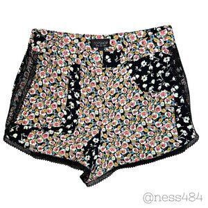 TOPSHOP Floral Patchwork Lace Trim‎ Shorts Women's Size 2
